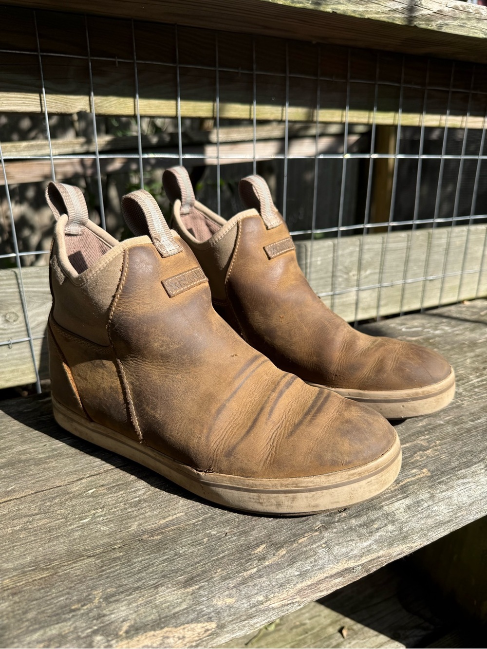 Men's Brown Leather Xtratuf Boots